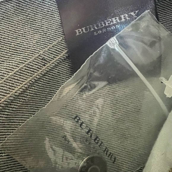 Burberry New Without tags Women’s Blue Denim. - Picture 5 of 7